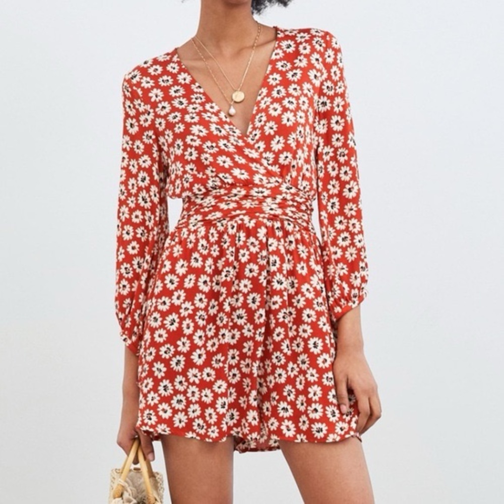 ZARA Red Daisy Floral Wrap Mini Romper | Long Sleeve V-Neck | Size S
